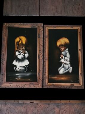 Vintage Velvet Mexican Signed Pair of Praying Children Wall Art - Golden Hair